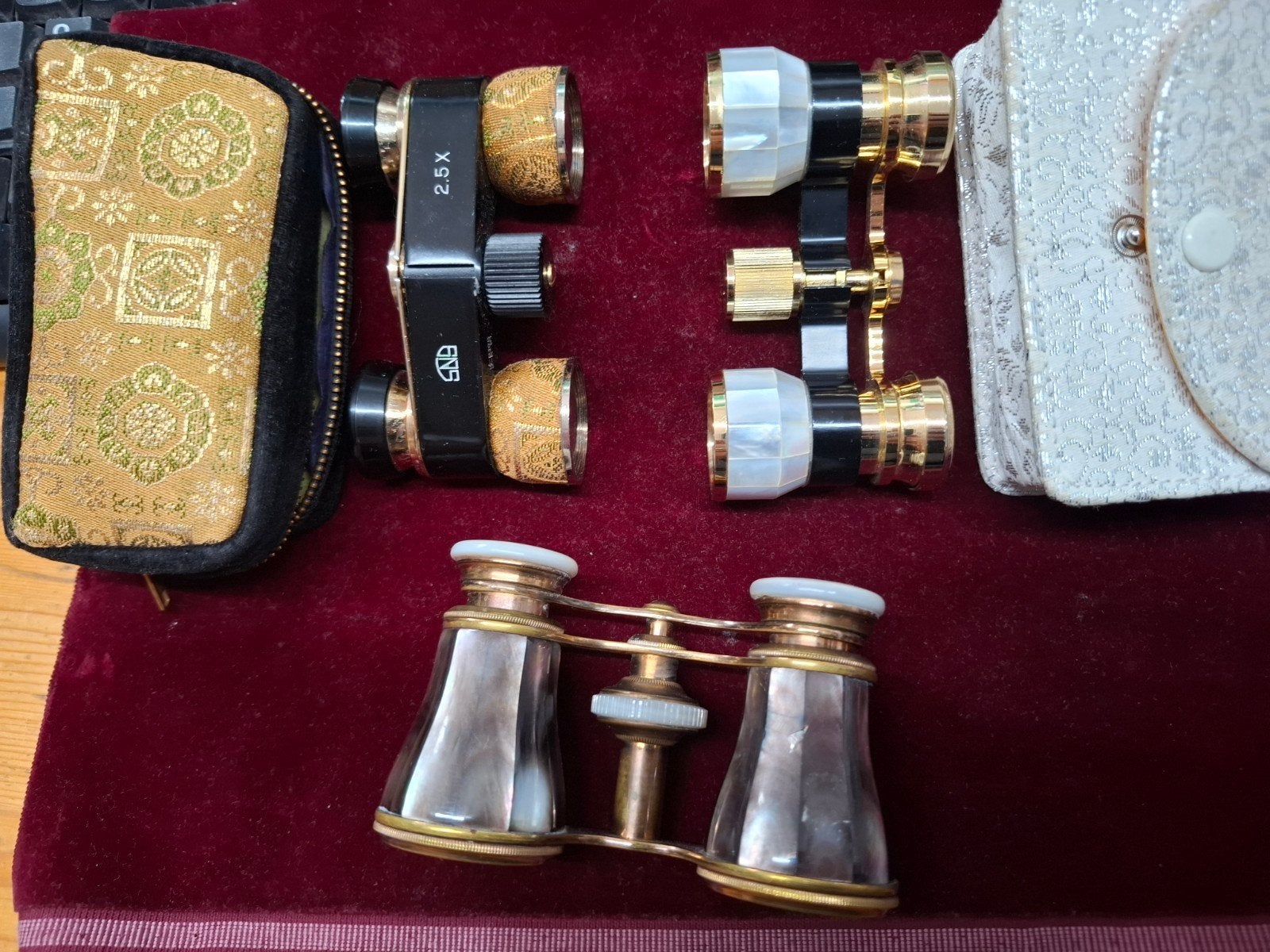 Vintage Opera Verrekijkers - 3 Stuks met Hoesjes, Gebruikt, Minder dan 8x, Overige typen, Ophalen of Verzenden