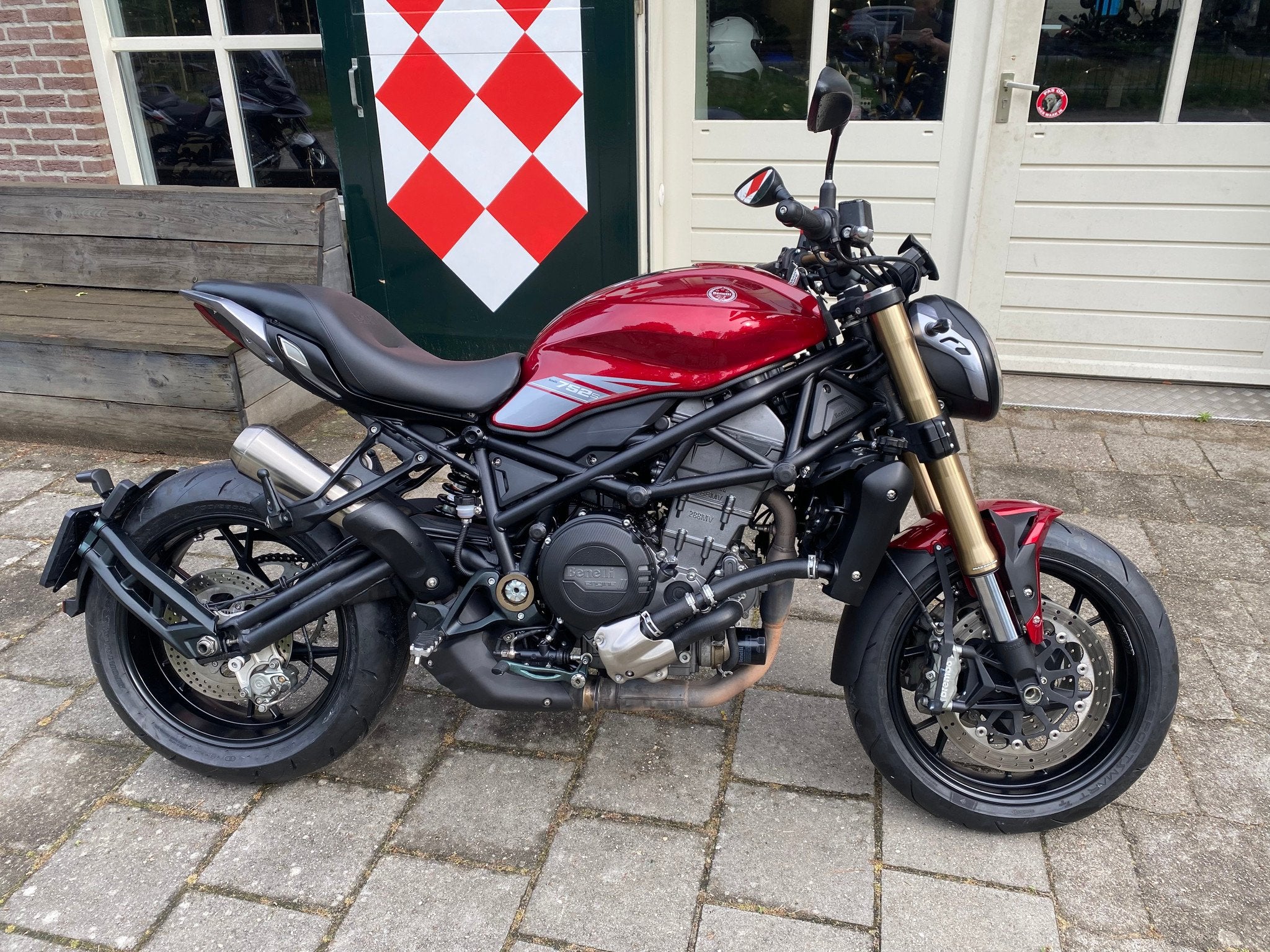 Benelli 752S ABS (bj 2020), Motoren, Strada Fornace Vecchia 30
61122  Pesaro, IT, Bedrijf, Support@benelli.com, Naked bike