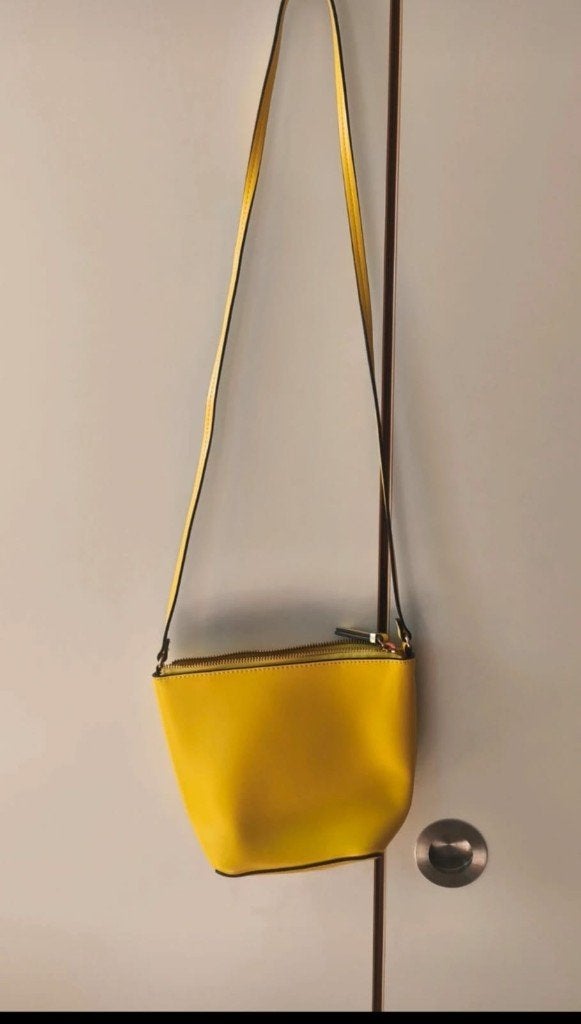 bag, Ophalen of Verzenden, Zo goed als nieuw, Geel, Schoudertasje