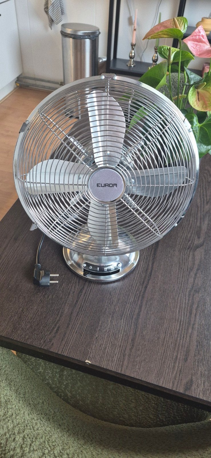 Eurom Tafelventilator - Compact en Krachtig, Ophalen, Zo goed als nieuw, Tafelventilator