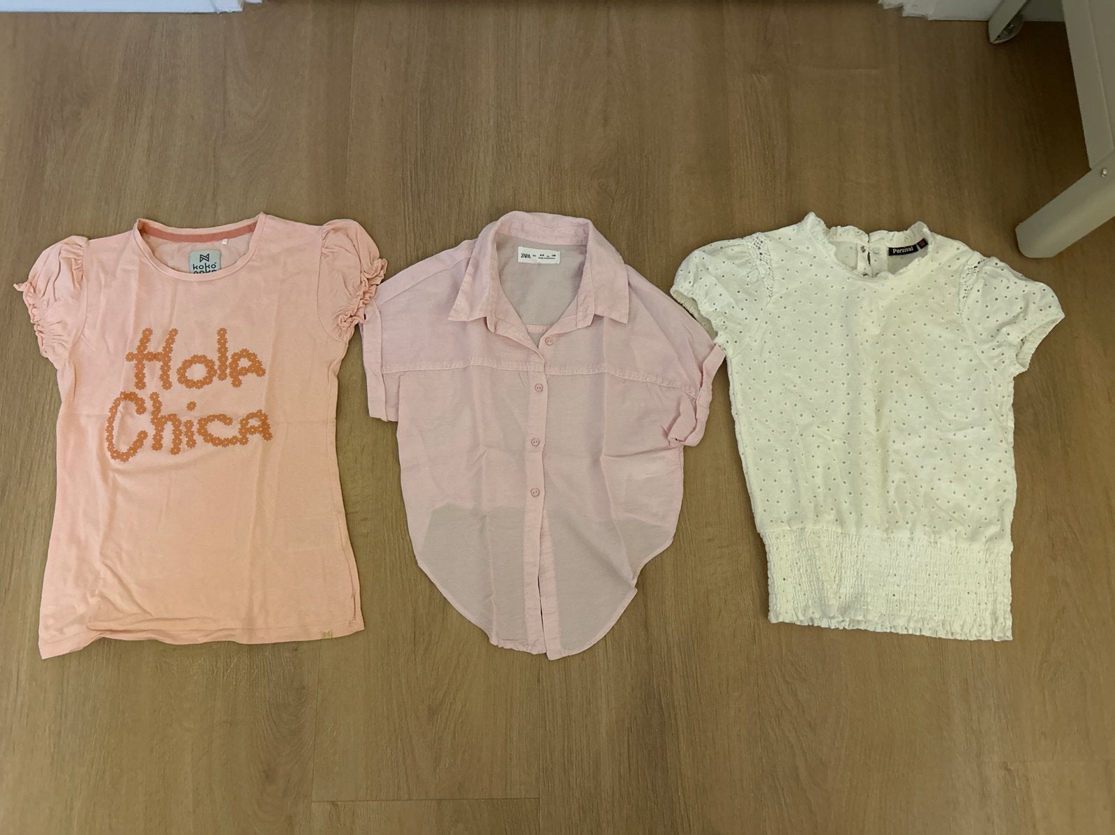 Set van 3 meisjes shirts: roze, wit, met opdruk, Kinderen en Baby's, Ophalen of Verzenden, Gebruikt, Maat 146