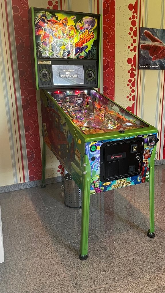 FOO FIGHTERS LIMITED EDITION PINBALL, Verzamelen, Automaten | Flipperkasten, Zo goed als nieuw, Elektronisch, Flipperkast, Stern