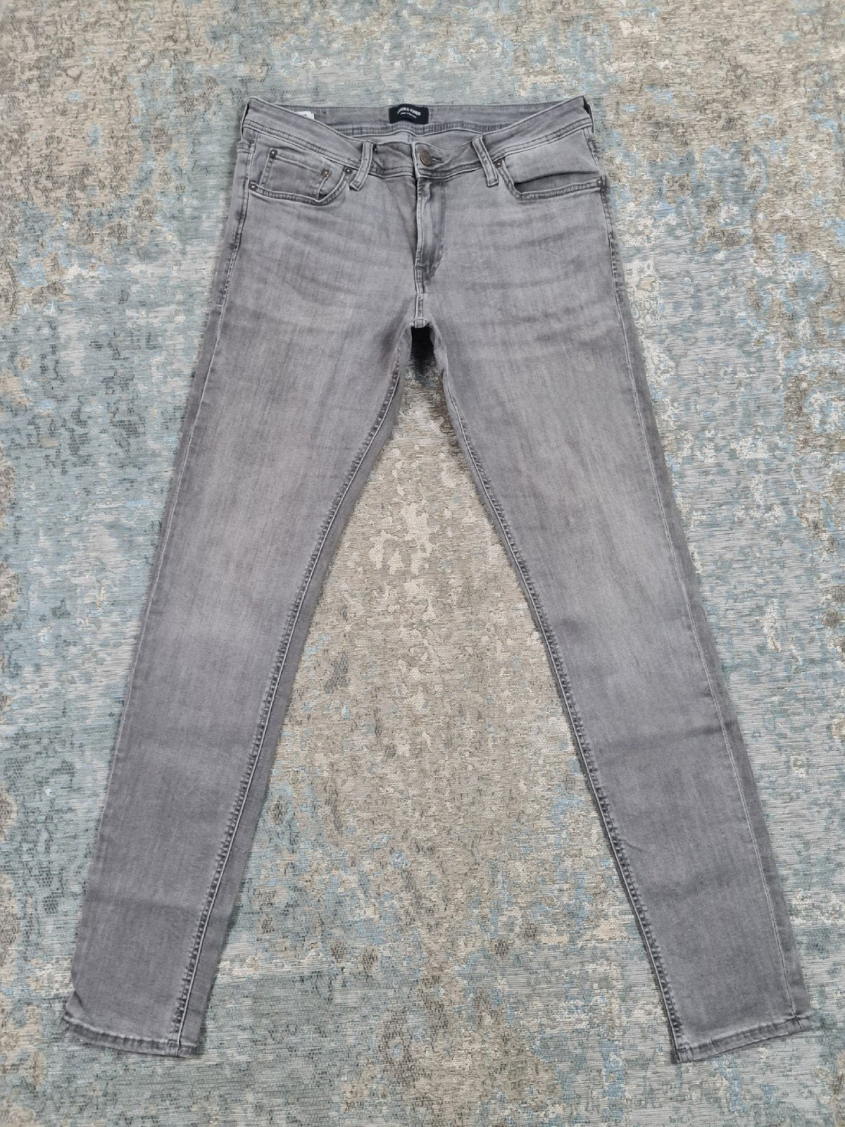 Jack and Jones LIAM W34 L36 Skinny STRETCH Bronno3436 Grijs, https://support.jackjones.com/hc/nl-nl/articles/10628750393745-Hoe-kan-ik-contact-opnemen
