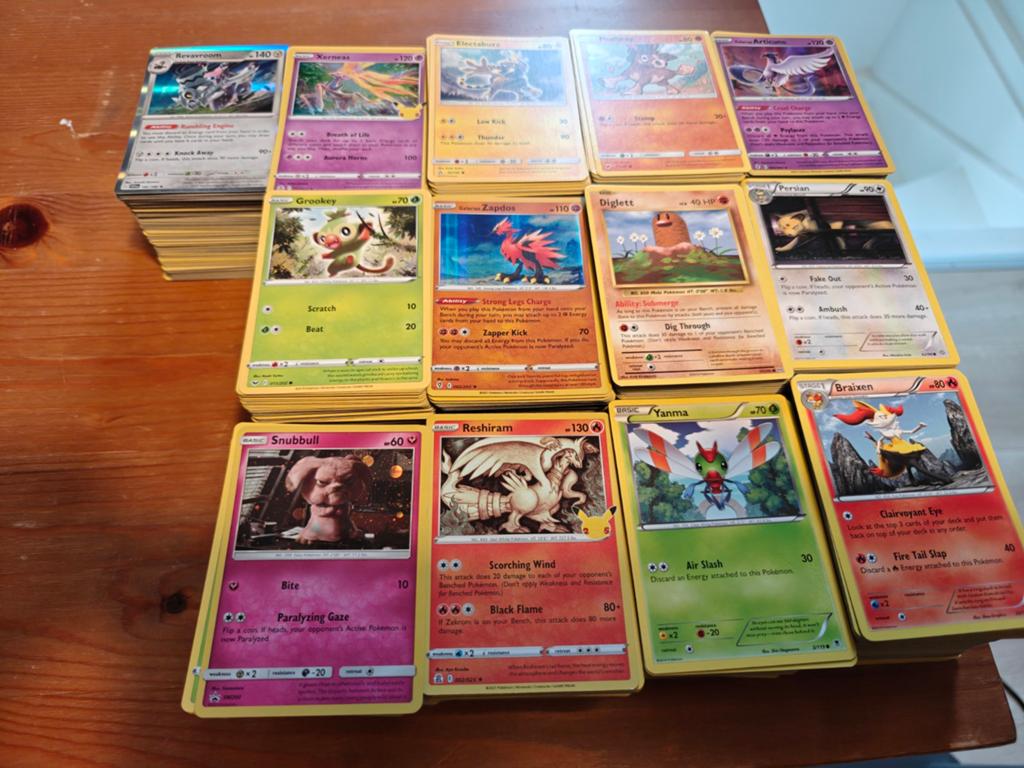 Pokémon kaarten 500 stuks, Hobby en Vrije tijd, Verzamelkaartspellen | Pokémon, Ophalen of Verzenden, Zo goed als nieuw, Meerdere kaarten