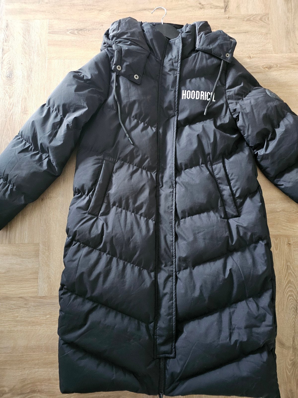 Hoodrich Dames Zwarte Lange Winterjas Maat S, Kleding | Dames, Ophalen, Zwart, Hoodrich, Zo goed als nieuw