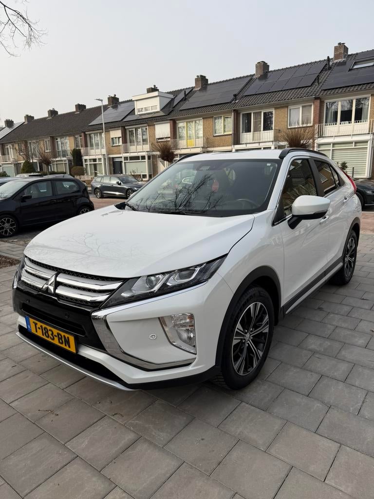 Mitsubishi Eclipse Cross 1.5 Di-t 163pk 2WD CVT 2018 Wit, Auto's, 15 km/l, Eclipse Cross, 4 cilinders, 1435 kg