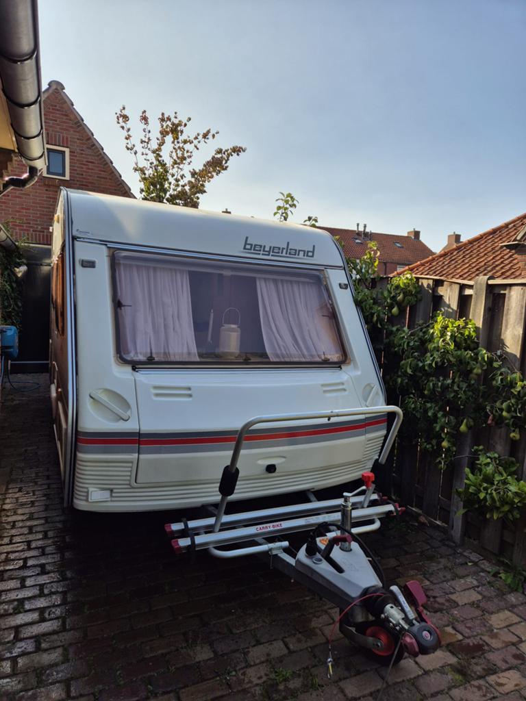 Te koop Beyerland caravan, Luifel, Treinzit, Particulier, Beyerland