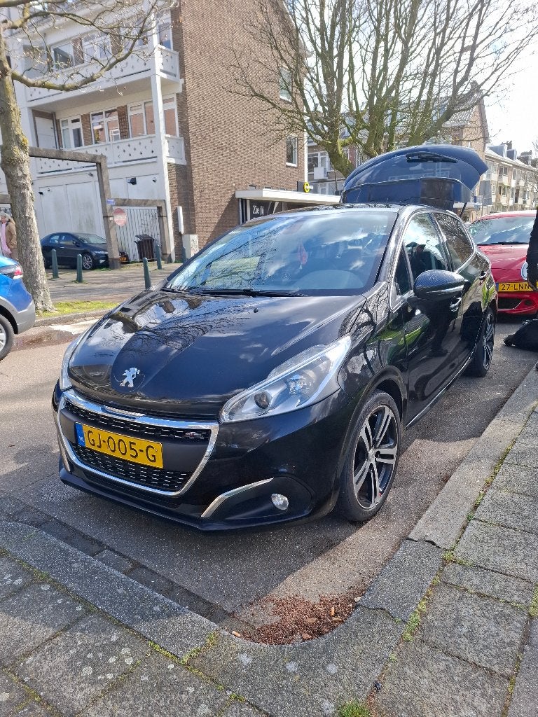 Peugeot 208 GT-LINE 1.6 BlueHDi | Panoramadak, Auto's, Voorwielaandrijving, Stof, USB, 4 cilinders