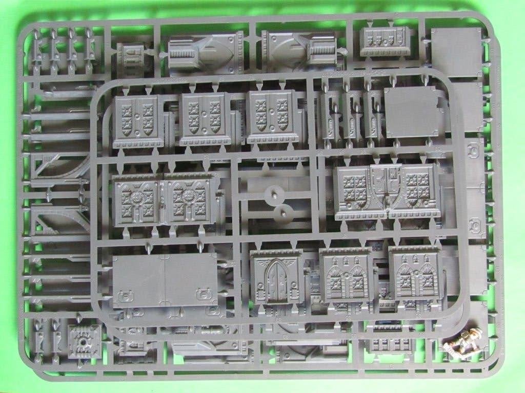 Civitas Imperialis - 4 sprues, Verzenden, Nieuw, Warhammer 40000, Figuurtje(s)