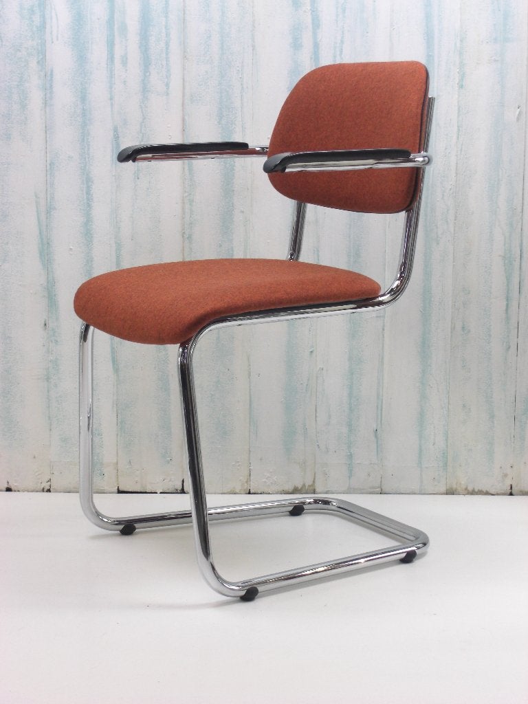 Vintage eetkamerstoel met armleuning, Ophalen, Kunststof, Zo goed als nieuw, Gispen