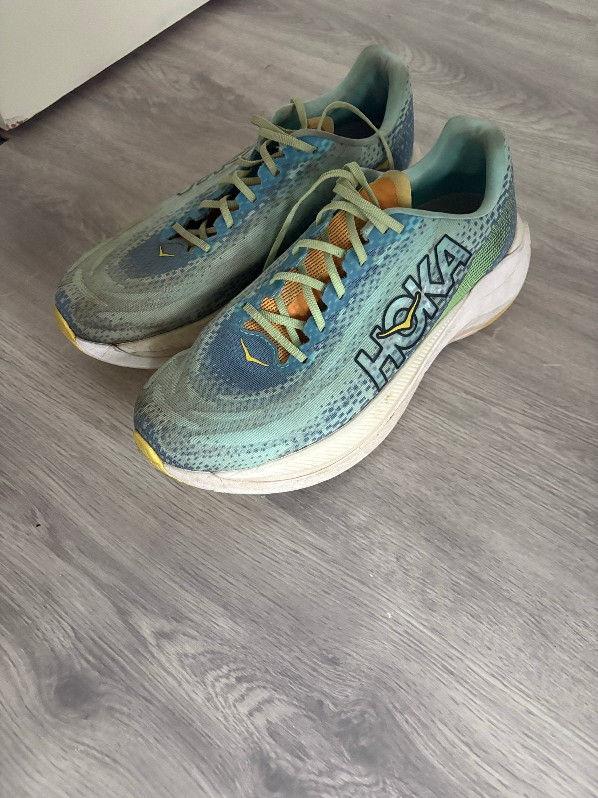Hoka hardloopschoenen - Gebruikt, Sport en Fitness, Gebruikt, Hardloopschoenen, Hardlopen, Ophalen