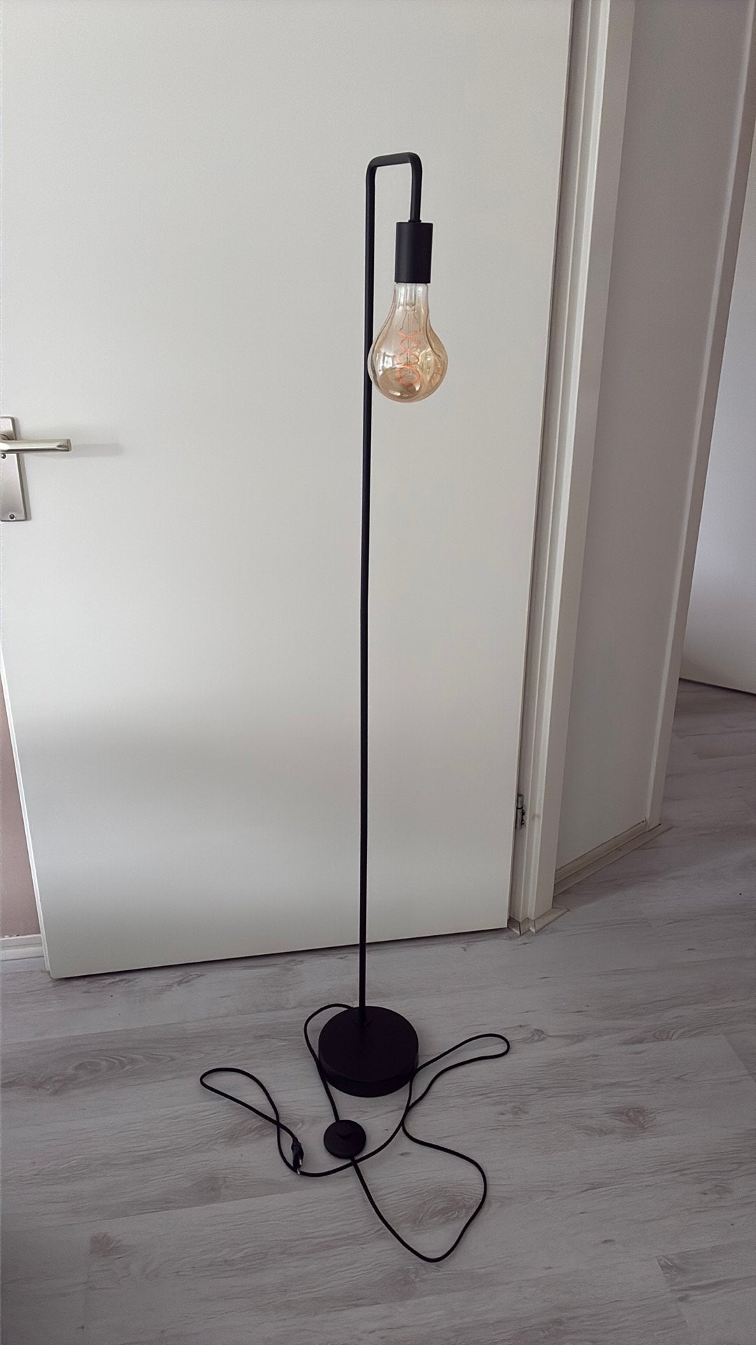 Vloerlamp Qazqa zwart metaal, Ophalen, Zo goed als nieuw, Metaal, 150 tot 200 cm