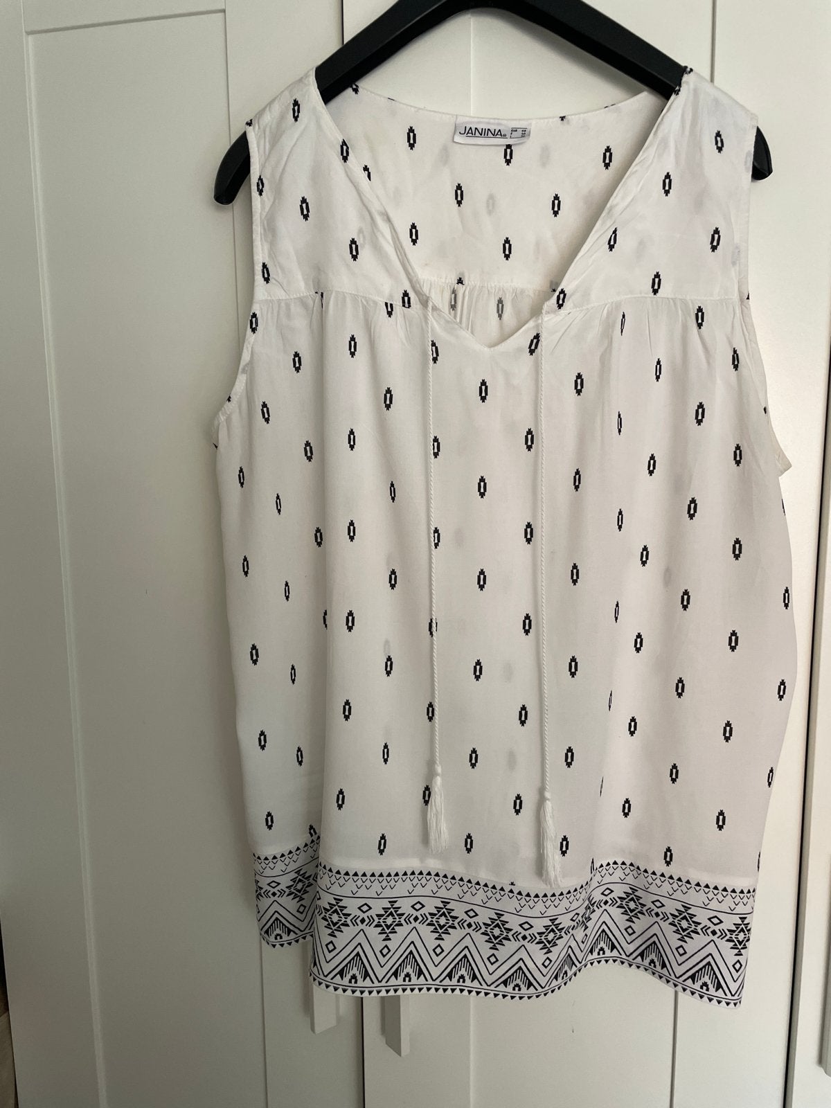 Janina mouwloze top met print - Maat 48, Ophalen of Verzenden, Zo goed als nieuw, Wit