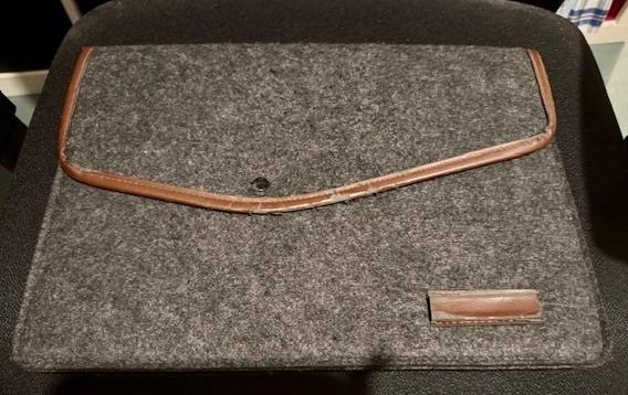 Beschermhoes voor laptop, Ophalen of Verzenden, 13 inch, Zo goed als nieuw, Onbekend