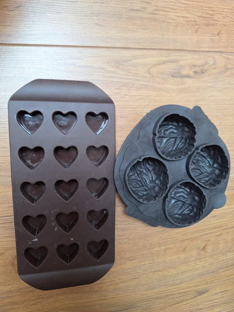 Cupcakes en bakvormpjes te koop, Hobby en Vrije tijd, Taarten en Cupcakes maken, Zo goed als nieuw, Overige typen, Cupcakes, Ophalen of Verzenden