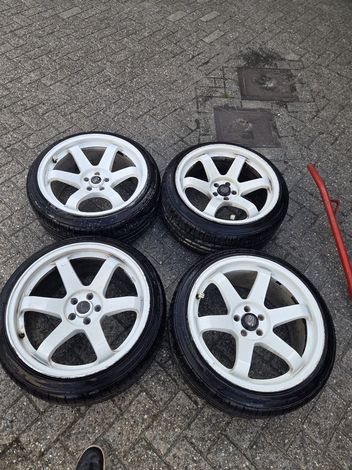 Rota Grid Velgen Set (4 stuks) - Opknapper, Ophalen, Gebruikt, Velg(en)