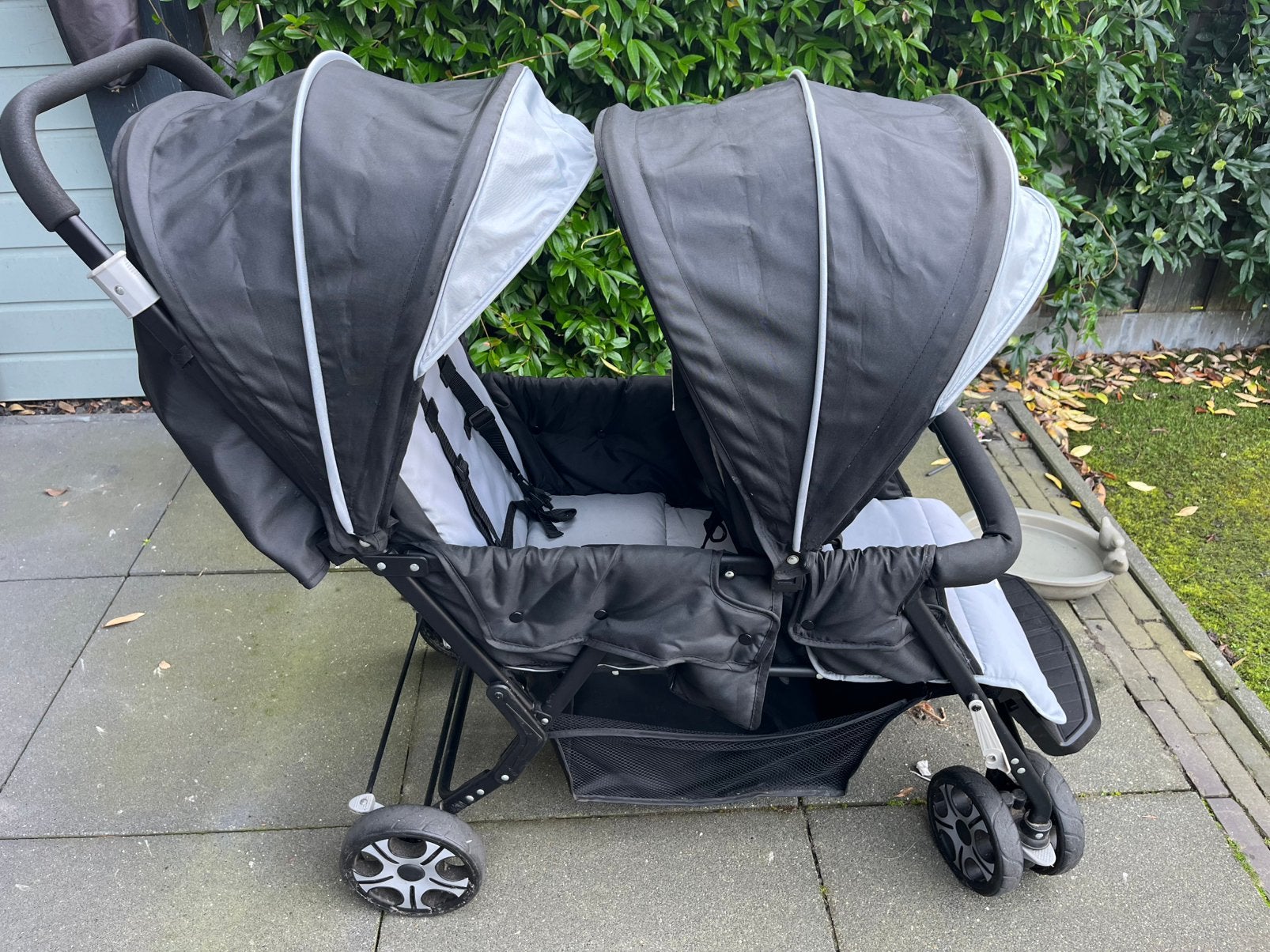 Duo kinderwagen, Kinderen en Baby's, Ophalen, Zo goed als nieuw, Kinderwagen of Buggy