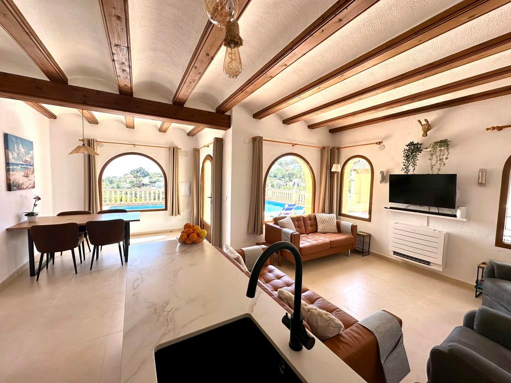 *GERENOVEERD* Spanje, Javea: Villa 6 pers. Privé XL-zwembad!, Open haard, Costa Blanca, Aan zee, Stad