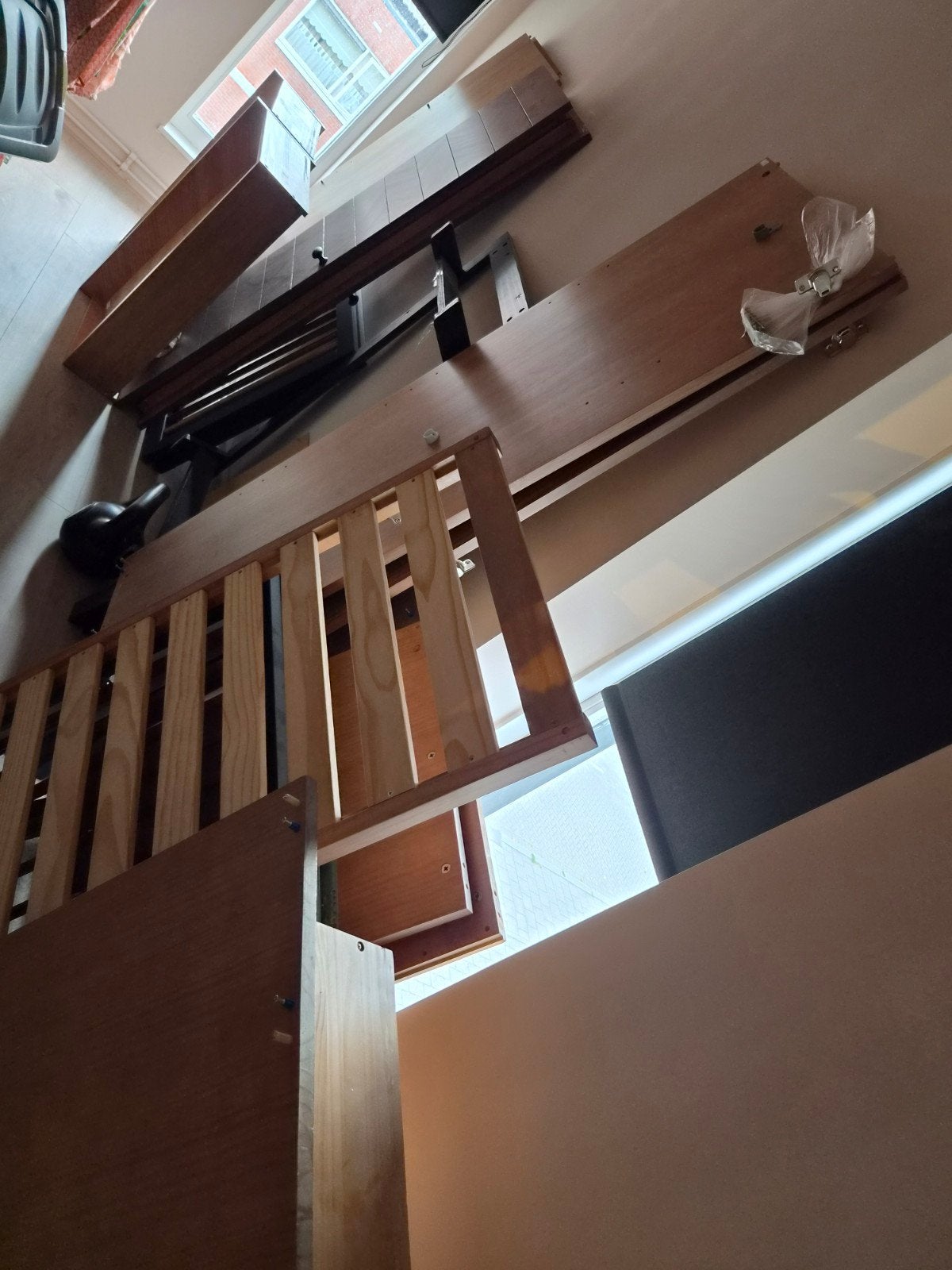 Gratis Babykamer - Compleet met lichte reparatie commode, Kinderen en Baby's, Kinderkamer | Complete kinderkamers, Ophalen