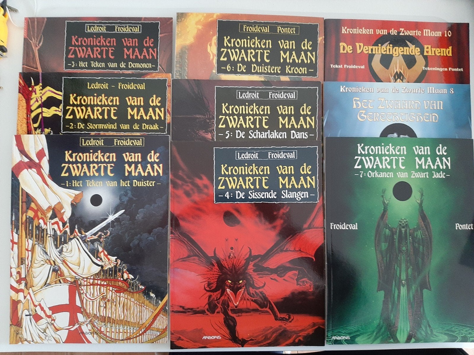 9 Kronieken van de Zwarte Maan strips 1,2,3,4,5,6,7,8,10, Boeken, Meerdere stripboeken, Ophalen of Verzenden, Gelezen