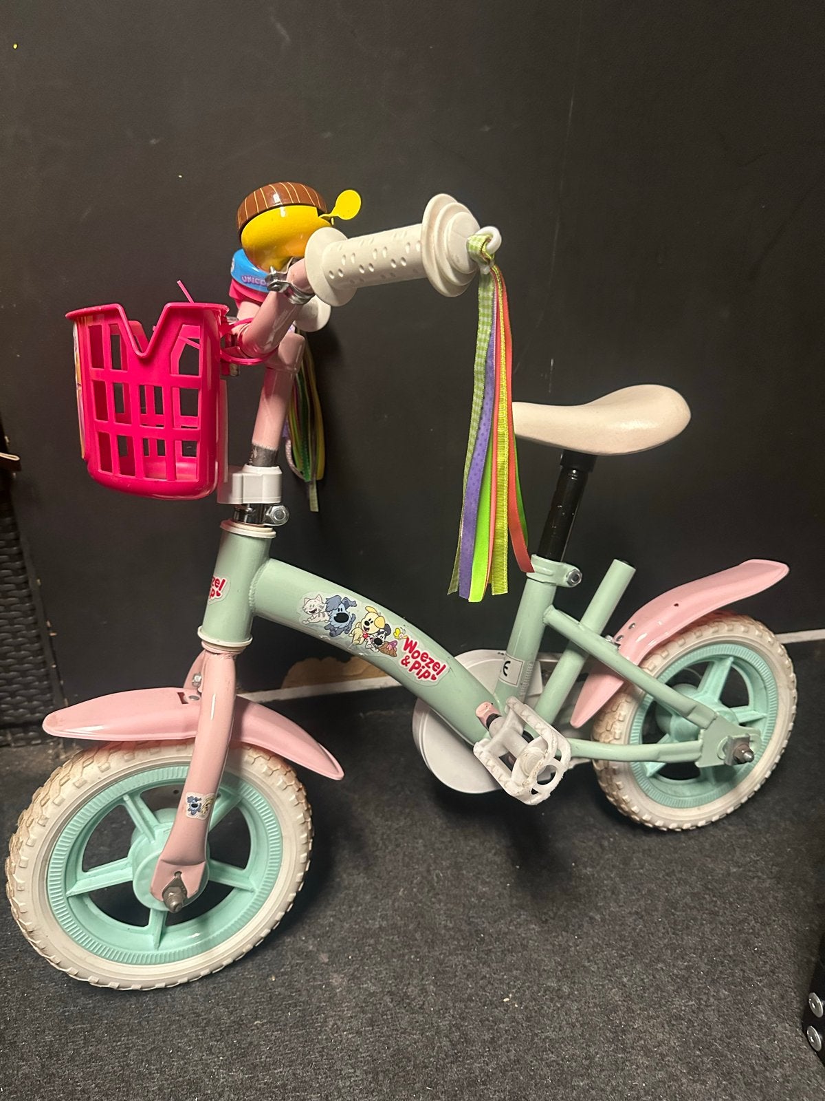 Woezel en Pip kinderfietsje, Ophalen, Terugtraprem, Zijwieltjes, Gebruikt