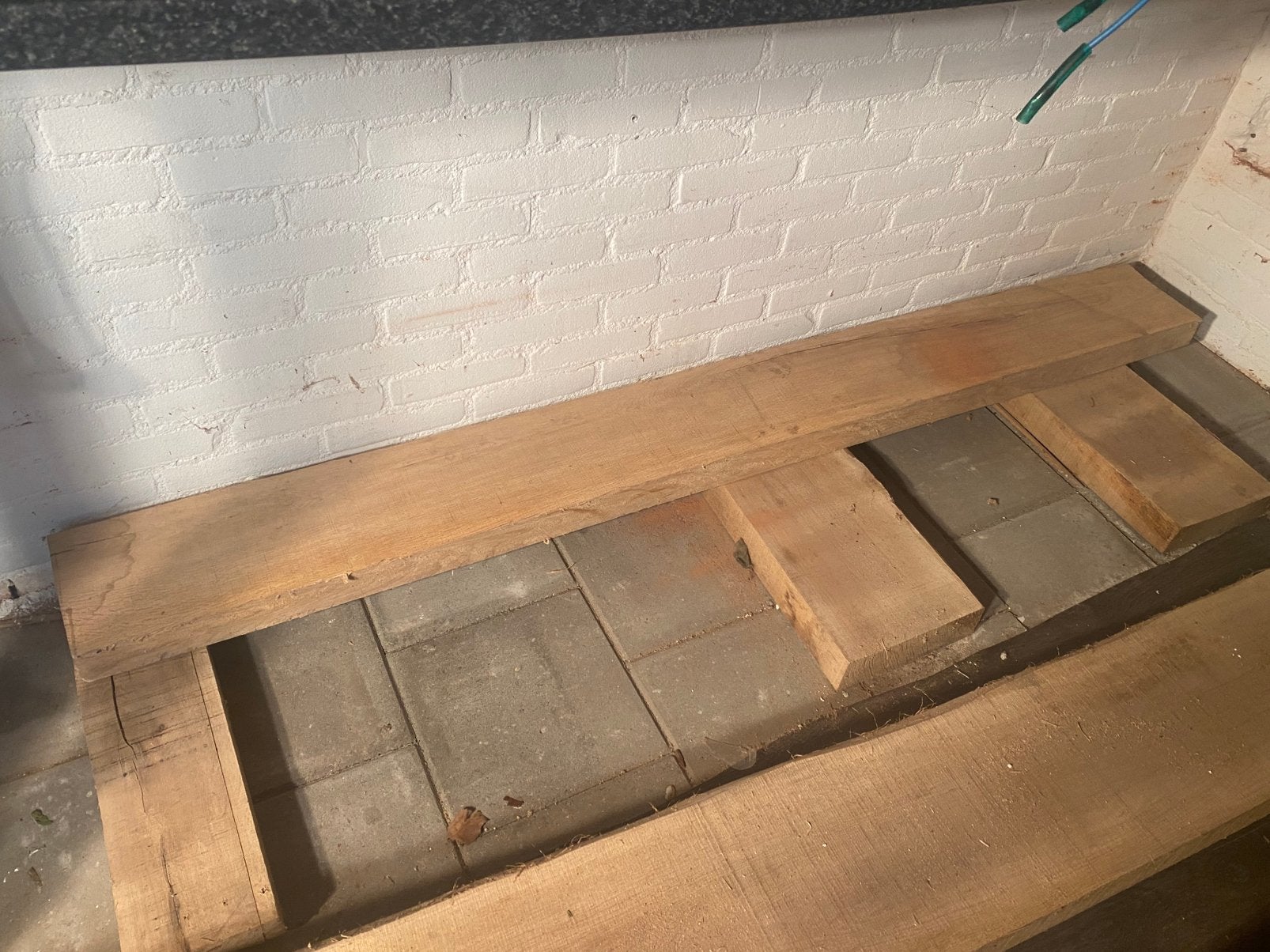 Eikenhouten balken uit oude spoorwegbielzen - Diverse maten, Doe-het-zelf en Verbouw, Ophalen, Eiken, Zo goed als nieuw, 250 tot 300 cm
