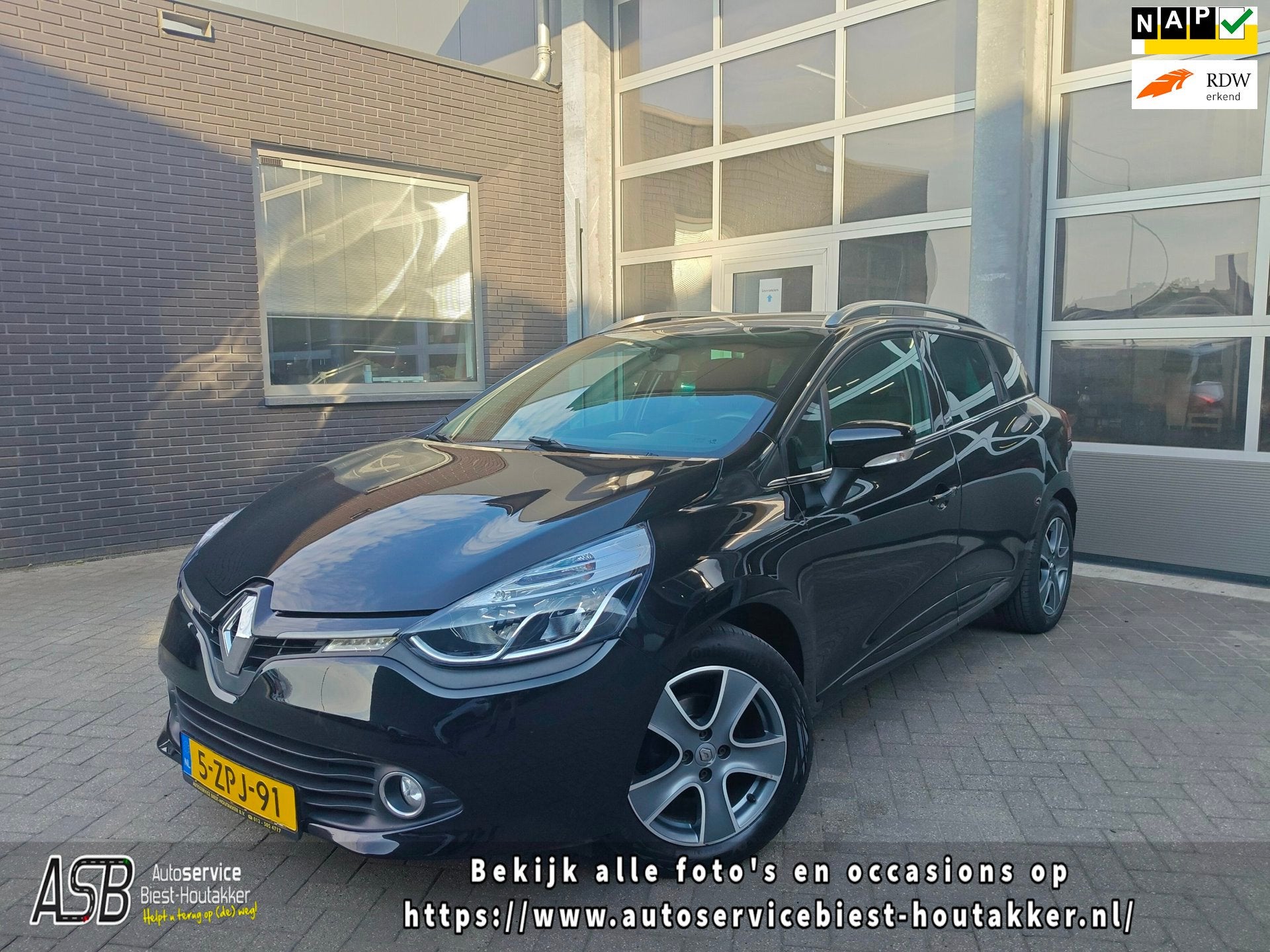 Renault Clio Estate 0.9 TCe Night&Day | Airco | Cruise Contr, Voorwielaandrijving, Zwart, Origineel Nederlands, Handgeschakeld