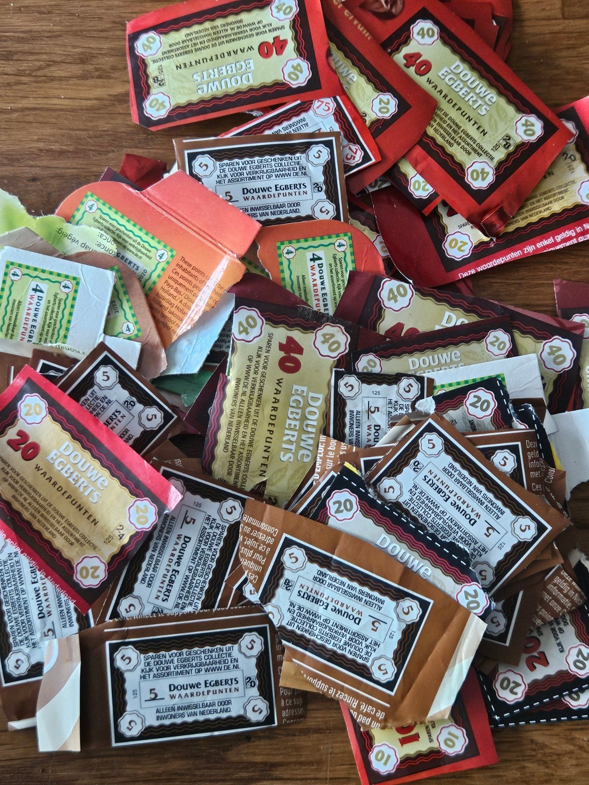 Ik zoek gratis Douwe Egbertszegels om op te halen, Ophalen, Winkel, Super of Benzinepomp, Zegels, Bonnen of Punten