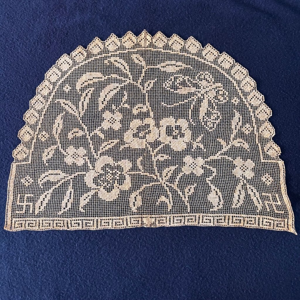 Theemuts met Swastika tekens, jaren 1930s, Verzamelen, Verzenden, Overige soorten, Nederland, Boek of Tijdschrift