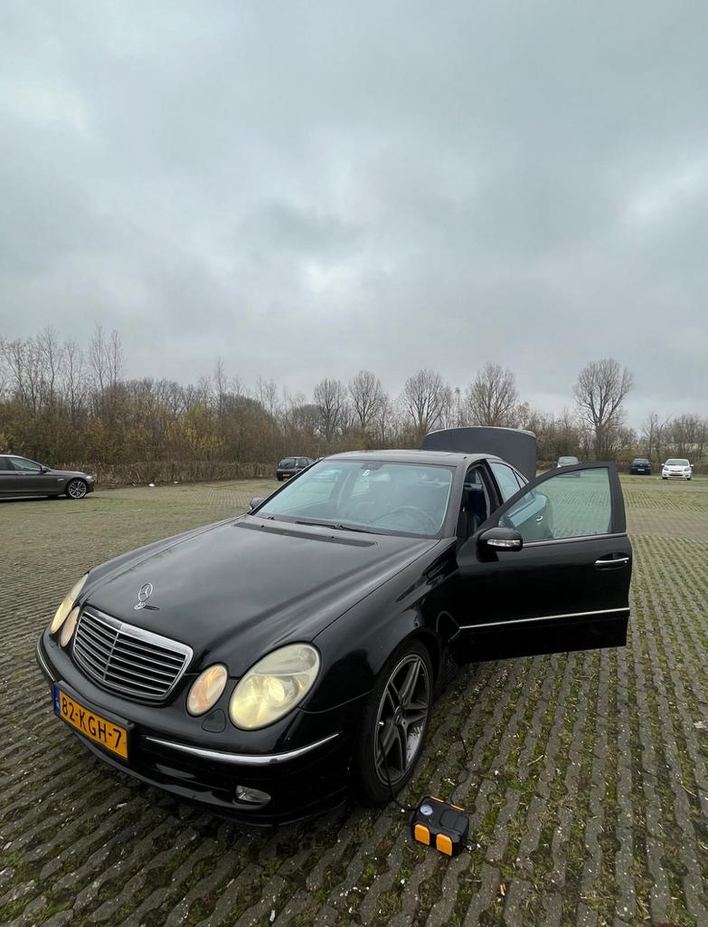Mercedes-Benz Mercedes 2003 Zwart, Auto's, Automaat, Euro 6, 1505 kg, 1796 cc