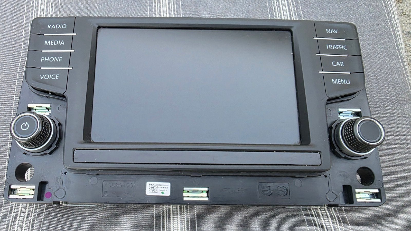 ORIGINEEL VW INFOTAINMENT DISPLAY 6.5 INCH 3G0 919 605 D

Ap, Auto diversen, Ophalen of Verzenden, Zo goed als nieuw