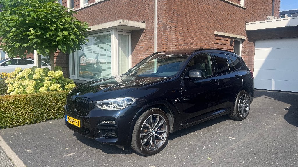 BMW X3 M40i 2020 - Carbon zwart PANO HUD HK Trekhaak 360 cam, Auto's, BMW, Automaat, Parkeerassistent, Zwart, Vierwielaandrijving