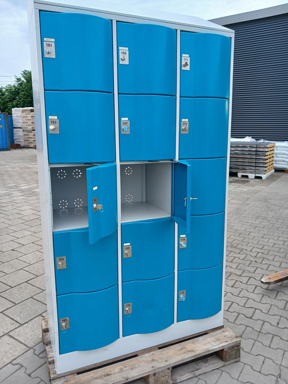 Blauwe Lockerkast met 15 Vakken - Gebruikt, Ophalen of Verzenden, Gebruikt, Modern, functioneel