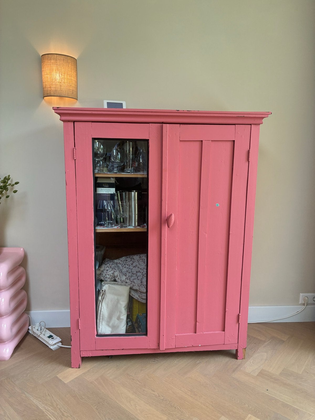Vintage Meidenkast/Linnenkast - Stevig Hout - Roze, Ophalen