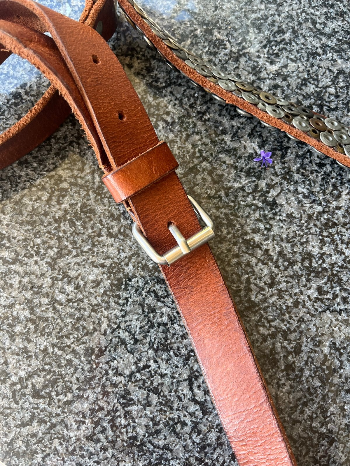 Sam Brown leren riem met studs, 85cm, 80 tot 90 cm, Echt leder, Heupriem, Ophalen of Verzenden