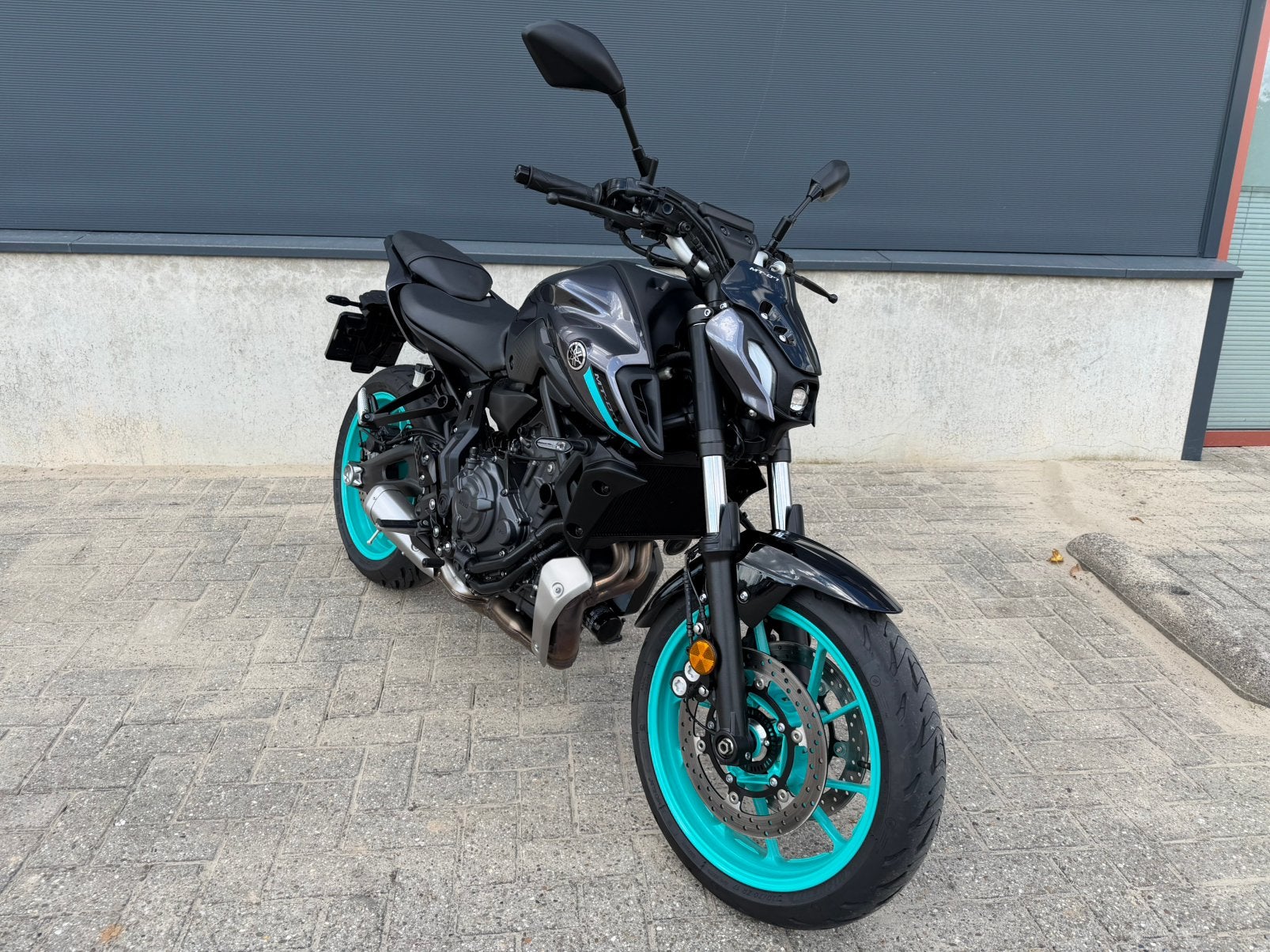 YAMAHA MT-07 | 2024 | 6.816 km | Midnight Cyan, 2 cilinders, Occasion, ., Motorrijbewijs A