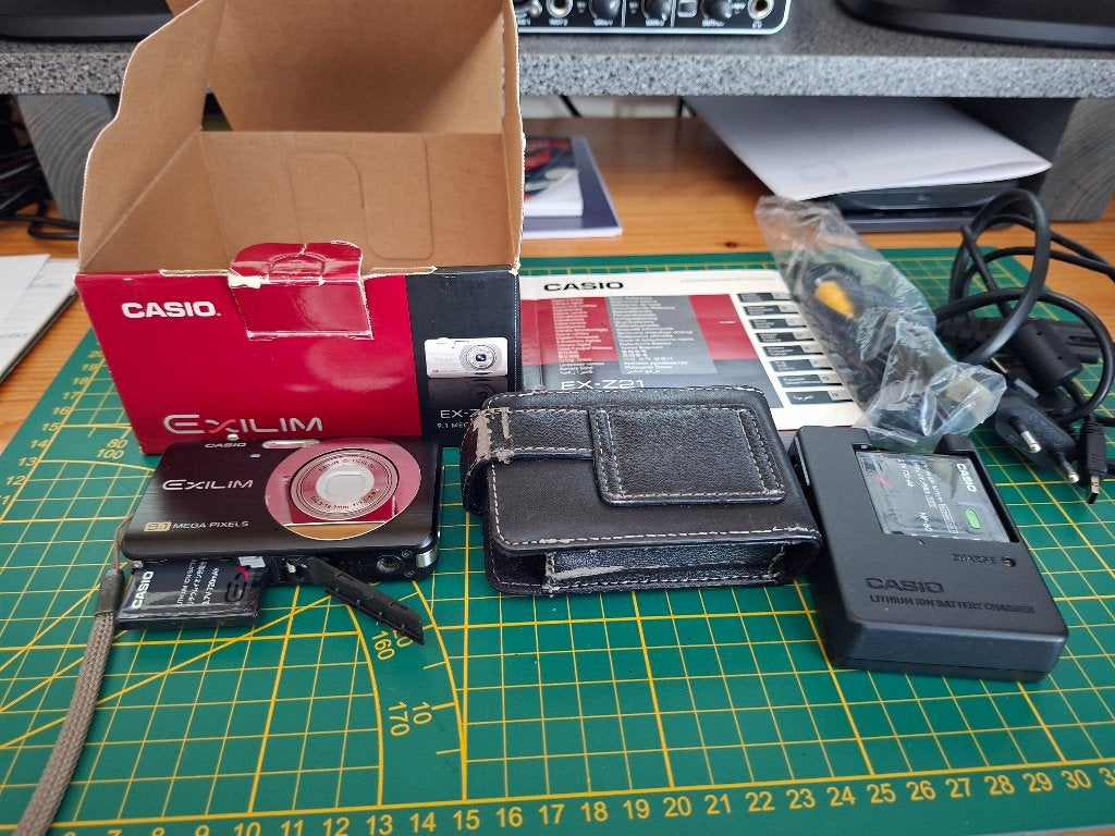 Te koop Casio Exilim EX Z21, Zo goed als nieuw, Compactcamera, 9 megapixels, Overige Merken