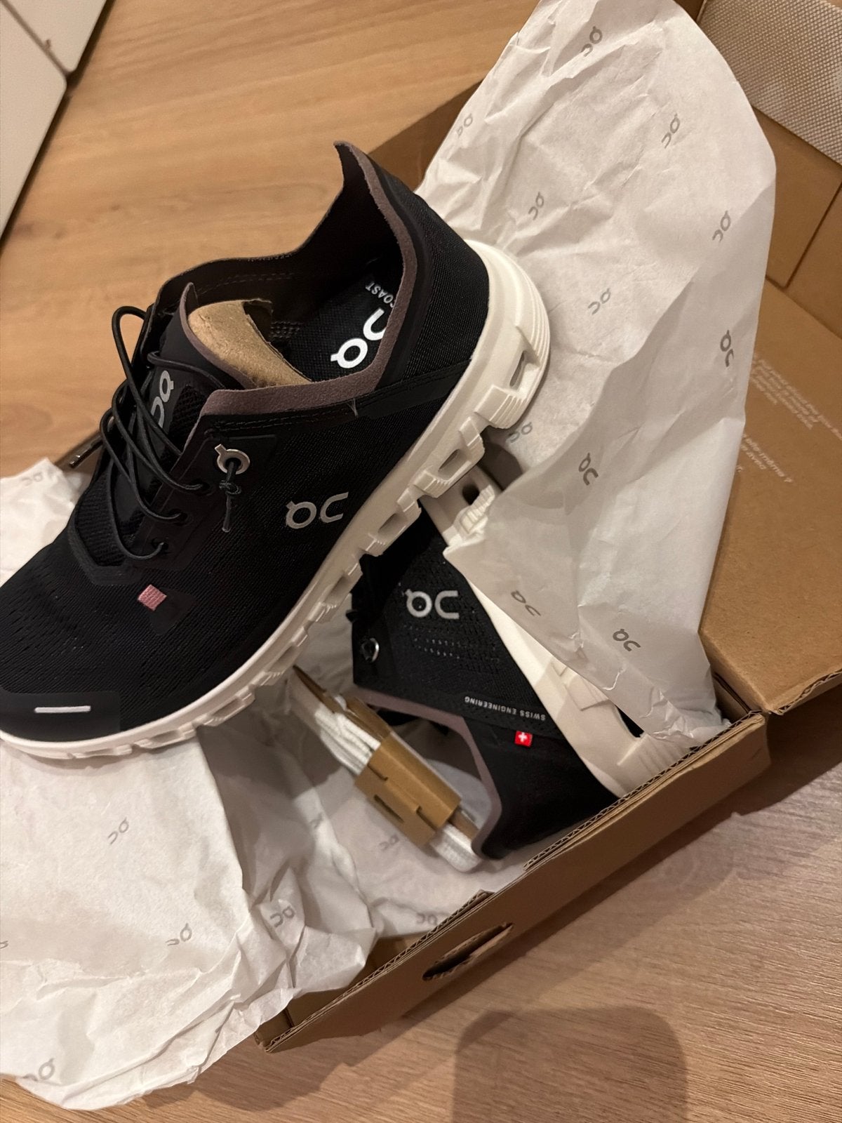 On Cloud 6 Coast hardloopschoenen - Zwart - Maat 38, Ophalen of Verzenden, Nieuw, Zwart, Sportschoenen