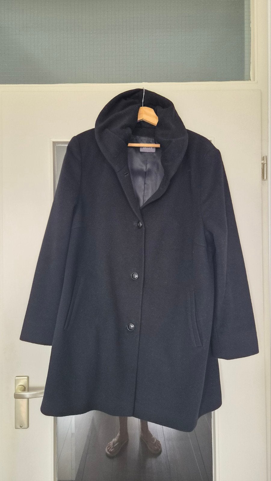 Prachtige nieuwe zwarte wollen a-lijn mantel van Basler mt46, Zwart, Nieuw, Ophalen of Verzenden, Maat 46/48 (XL) of groter