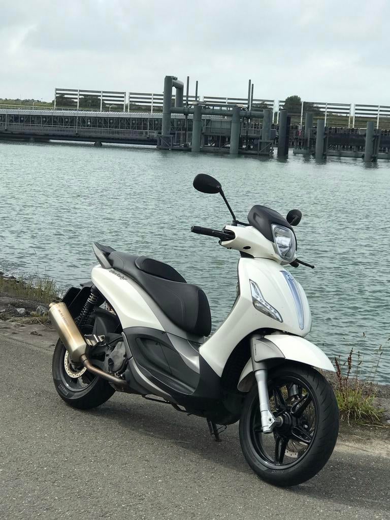 Stuurkap Piaggio Beverly 350, Ophalen of Verzenden, Zo goed als nieuw, Benzine, Overige modellen