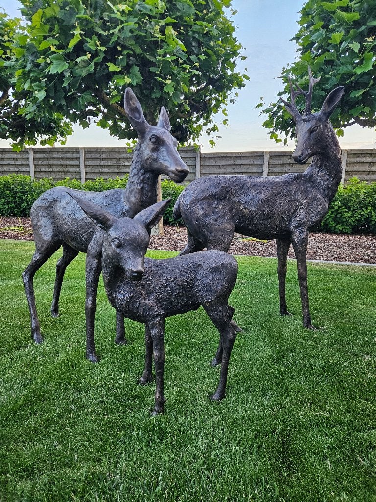 3 bronzen herten , ruime keuze bronzen tuinbeelden binnen !, Ophalen of Verzenden, Nieuw, Overige materialen, Dierenbeeld