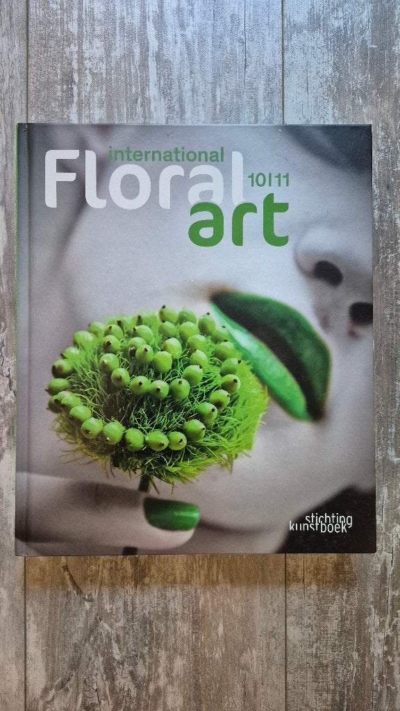 International Floral Art 10 | 11, Boeken, Ophalen of Verzenden, Zo goed als nieuw, Overige onderwerpen, Stichting Kunstboek