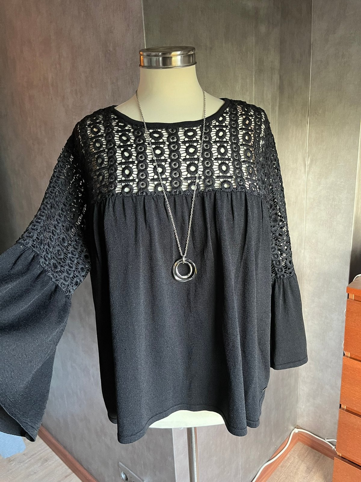 Taifun top 40 42 zwart kant Opengewerkt shirt tuniek, Zwart, Maat 42/44 (L), Nieuw, Ophalen of Verzenden