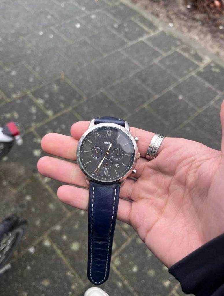 Fossil herenhorloge met donkerblauwe leren band, Ophalen of Verzenden, Staal, Polshorloge, Overige merken