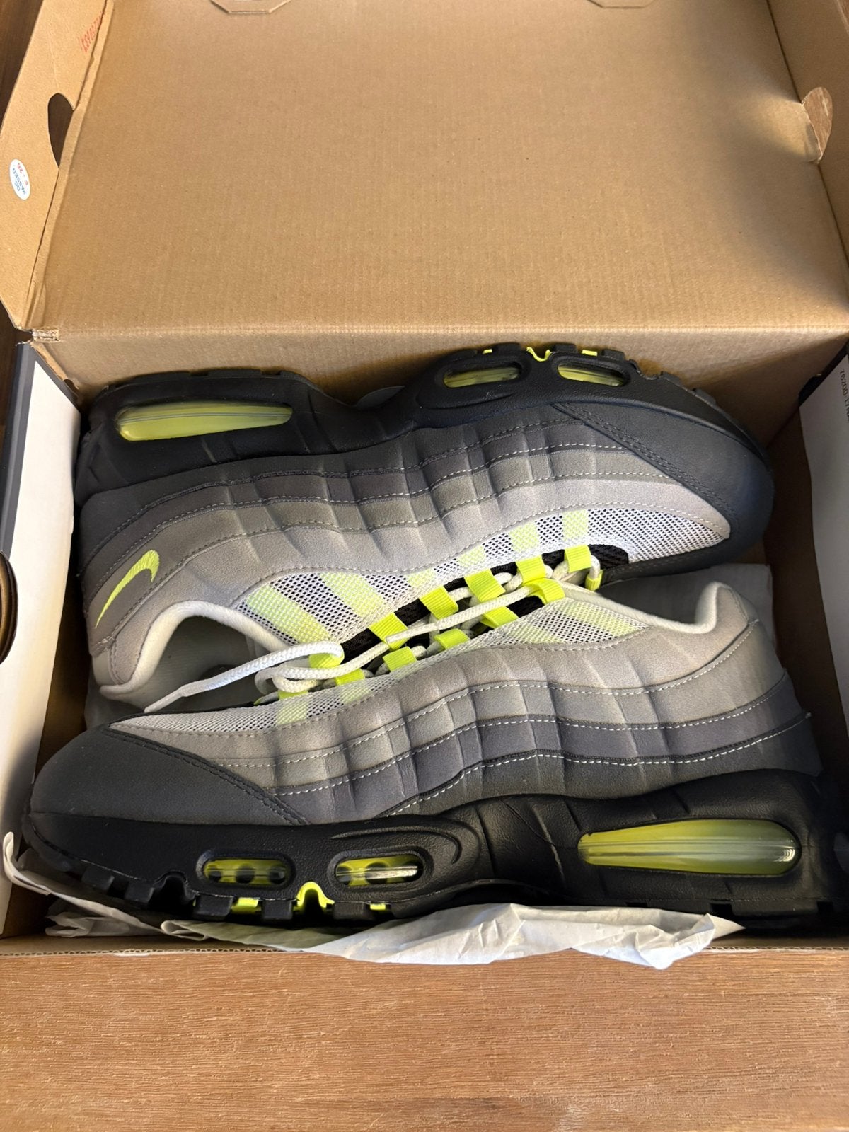 Nike air max 95 BIG BUBBLE NEON, Ophalen, Zo goed als nieuw, Overige kleuren