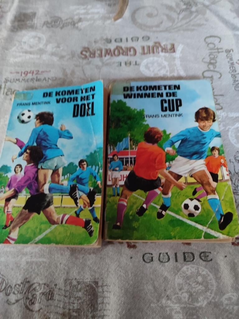 De Kometen: Voetbalboeken van Frans Mentink (2 delen), Ophalen of Verzenden, Gelezen, Frans Mentink, Fictie algemeen