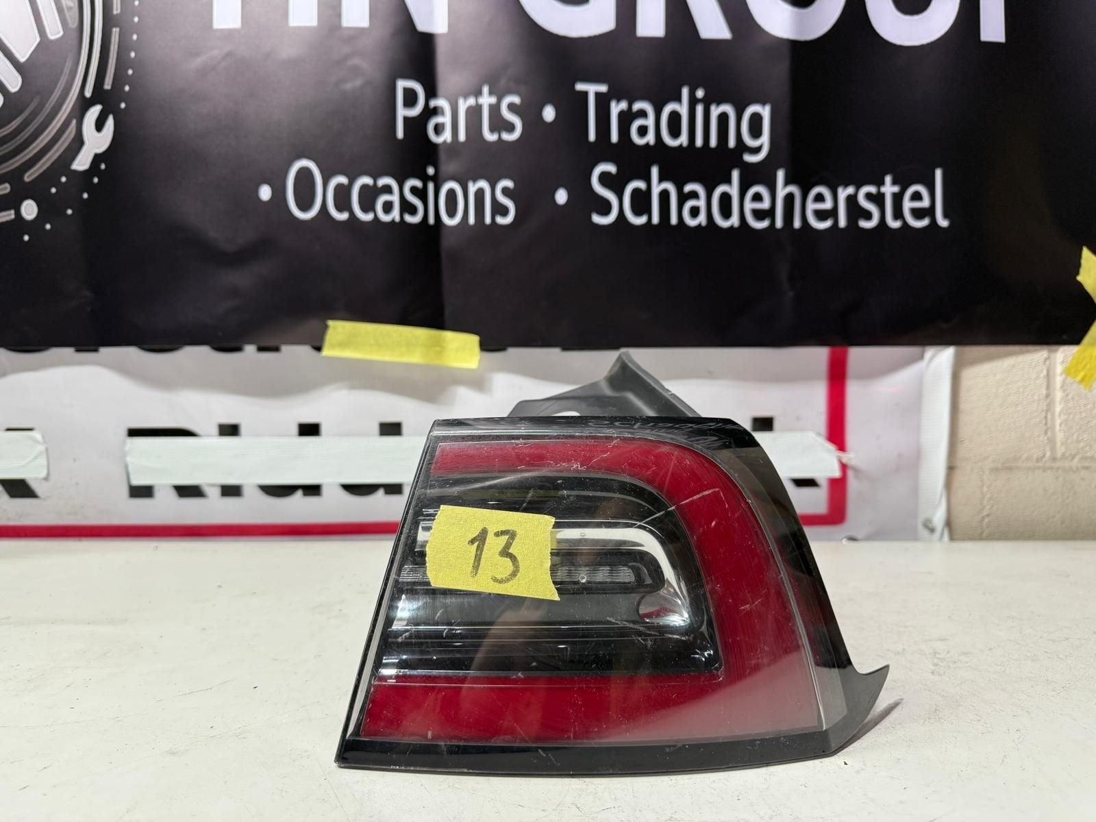Tesla Model 3 achterlicht, Gebruikt, -, -, Ophalen of Verzenden