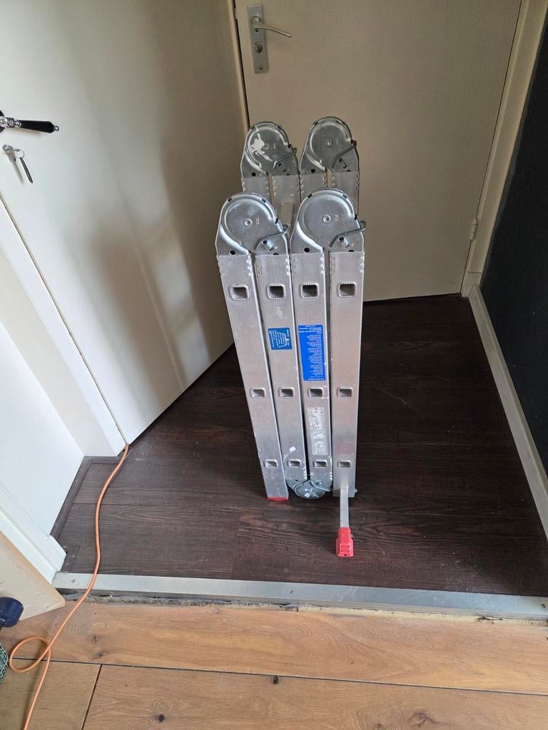 Multifunctionele aluminium vouwladder - 4x3 treden, Doe-het-zelf en Verbouw, Ladders en Trappen, Ophalen, Gebruikt, Ladder, Opvouwbaar of Inschuifbaar