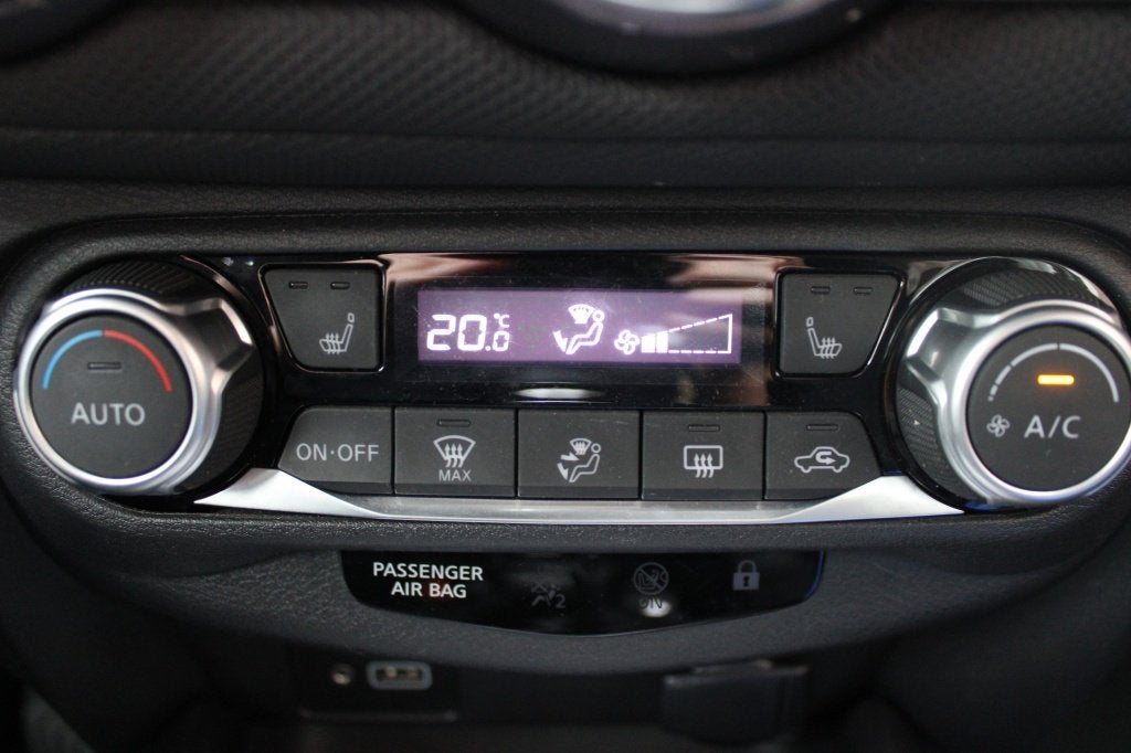 Foto 18 van Nissan Juke 1.0 DIG-T Acenta | Clima | Stoelverwarming | Cam