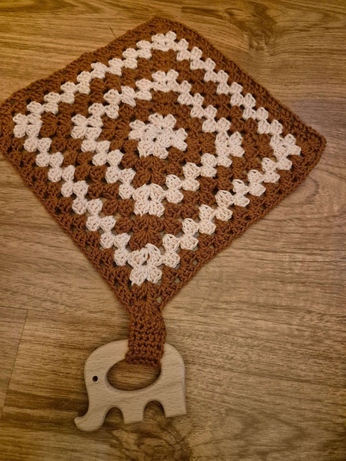 Handgemaakte knuffeldoekjes met houten bijtring, Kinderen en Baby's, Ophalen of Verzenden, Nieuw, Overige typen